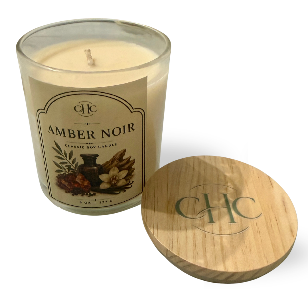 Amber Noir Classic Soy Candle – detail view 2
