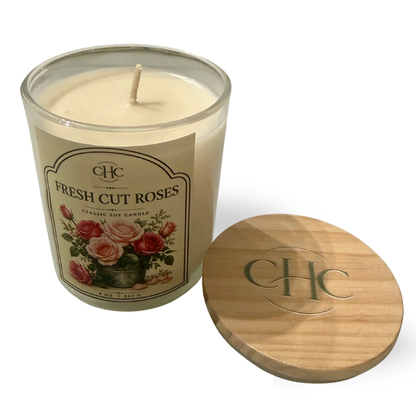 Fresh Cut Roses Classic Soy Candle – detail view 2