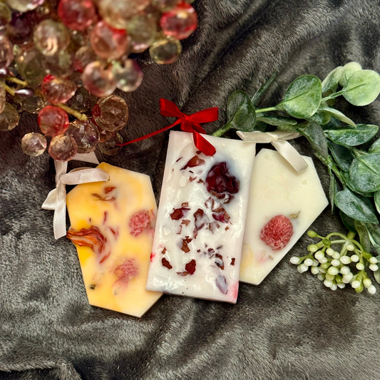 Botanical wax sachets