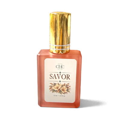 Savor perfume spray in Amber Noir, 15 ml alcohol-free perfume in a glass bottle with a gold cap